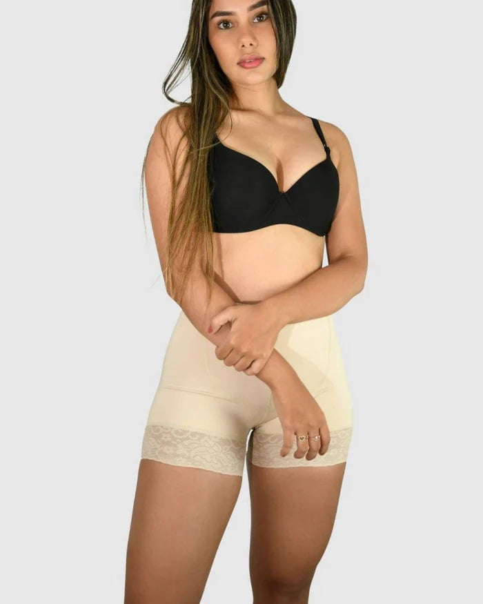 Short Levanta Cola / Panty Tiro Alto